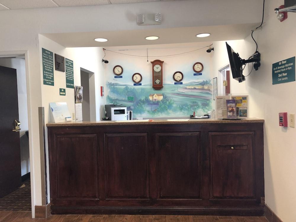 Howard Johnson By Wyndham Airport Louisville-Jefferson County Extérieur photo