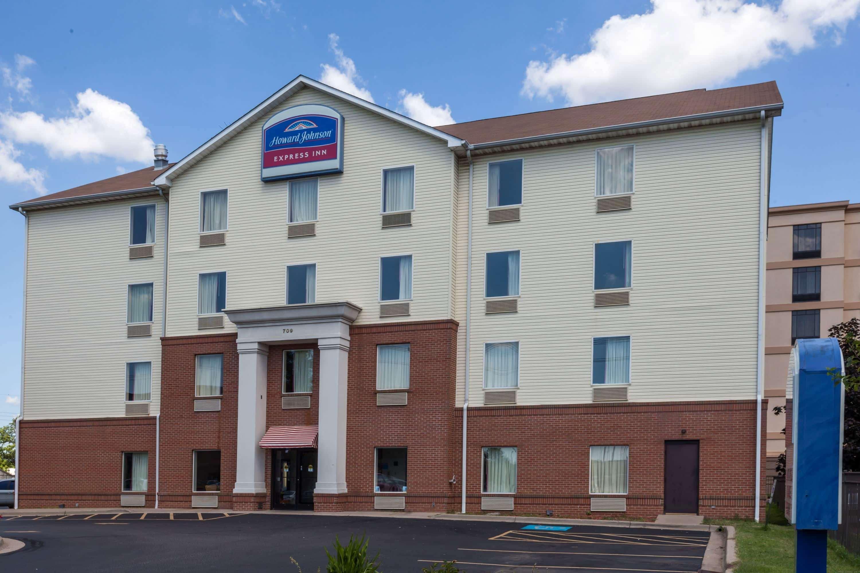 Howard Johnson By Wyndham Airport Louisville-Jefferson County Extérieur photo