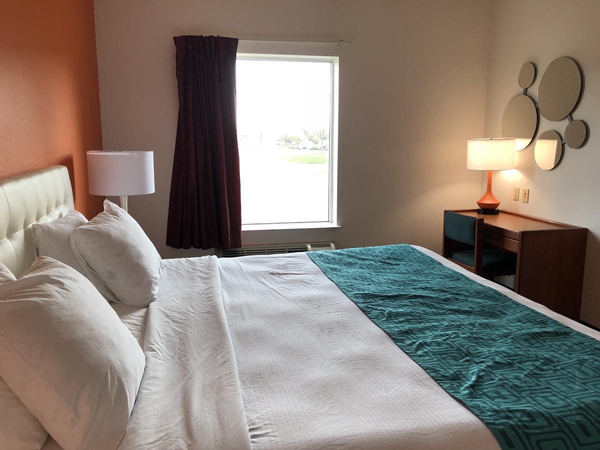 Howard Johnson By Wyndham Airport Louisville-Jefferson County Extérieur photo